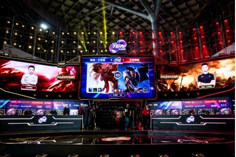 尤其是在边 尤其是在边