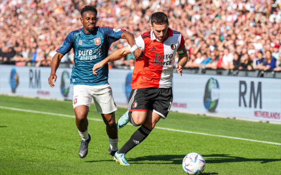 愤然离席😡欧足联解释新规未谈小蜘蛛争议点球，西蒙尼：真羞耻