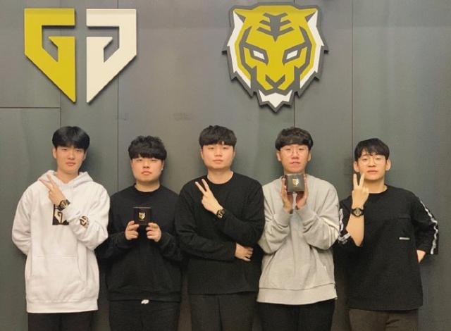 窗口节奏与 窗口节奏与